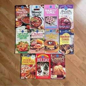 Vintage Pillsbury 1989 Lot of 11 Recipe Cookbook Magazines